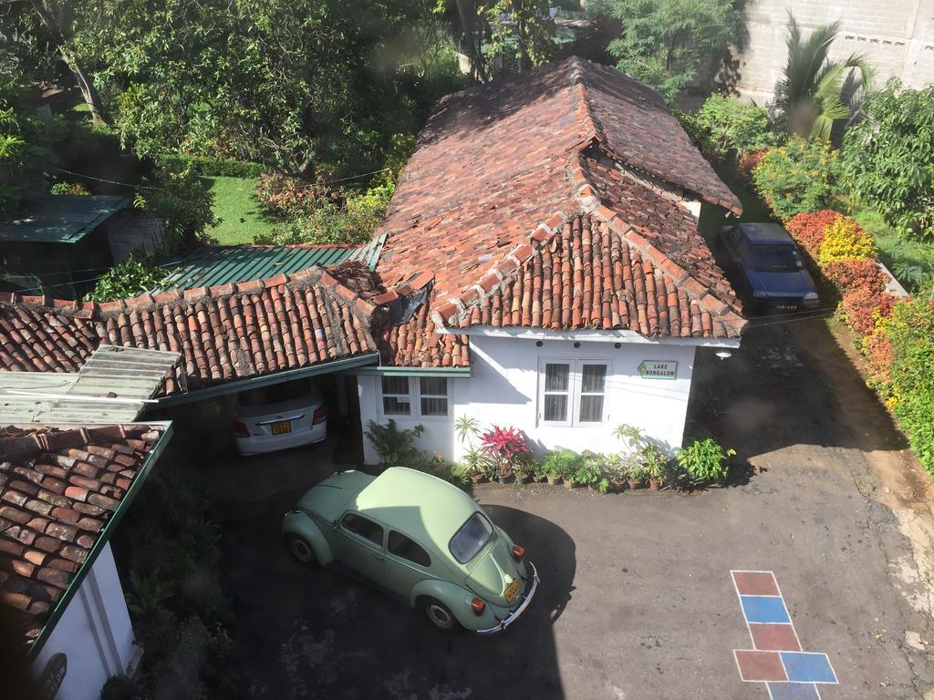 فندق كانديفي  Lake Bungalow المظهر الخارجي الصورة
