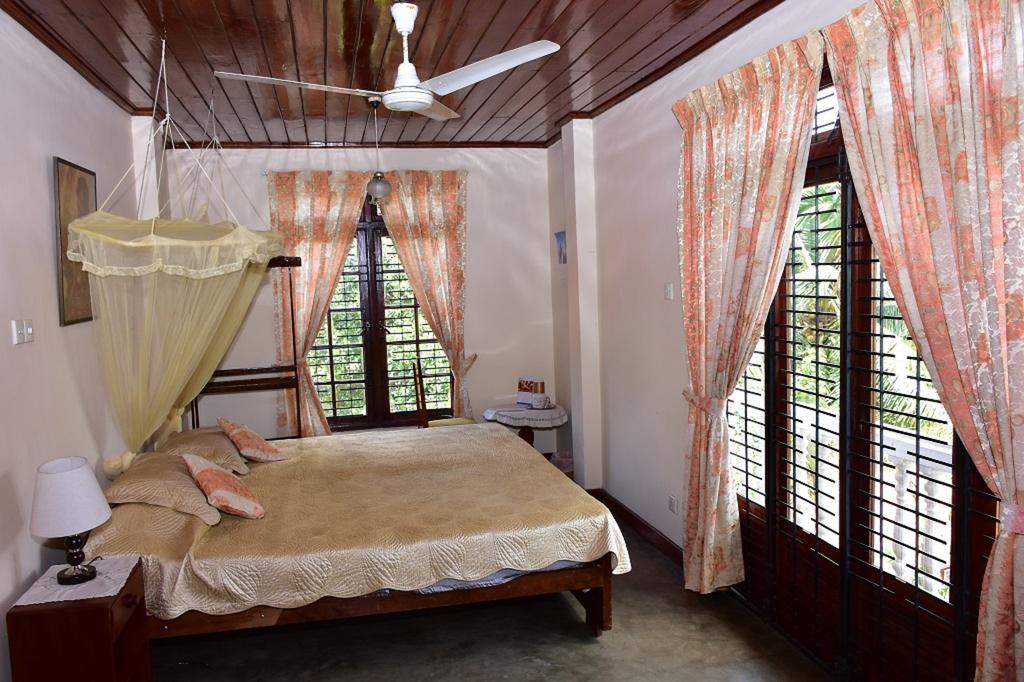 فندق كانديفي  Lake Bungalow المظهر الخارجي الصورة
