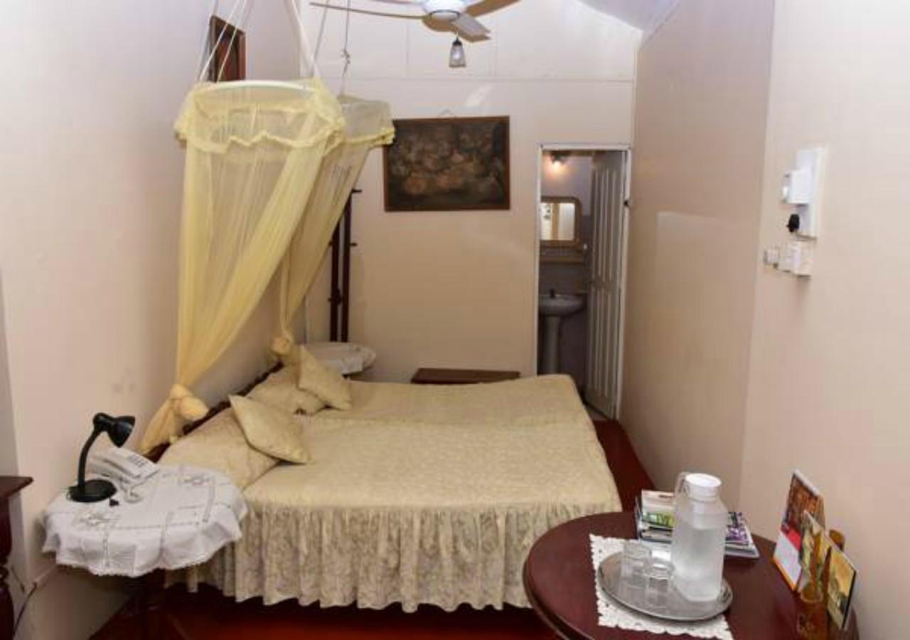 فندق كانديفي  Lake Bungalow المظهر الخارجي الصورة